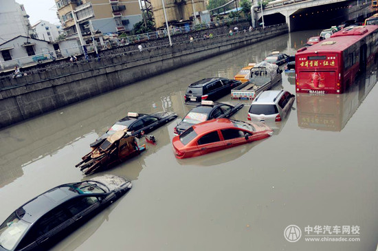 二手車水淹車怎么鑒定_二手車是水淹車需要的證據(jù)_車鑒定水淹二手車怎么辦