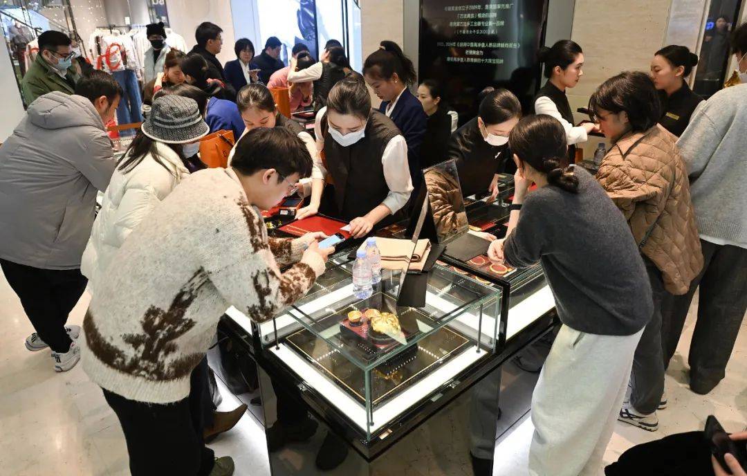 老廟黃金項鏈上面刻什么_老廟黃金項鏈多少錢一克_老廟黃金以克換克